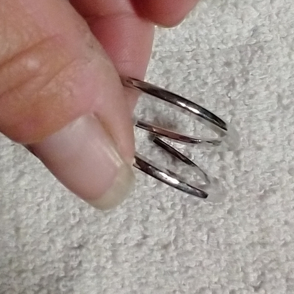 Silvertone hoop earrings - Picture 1 of 5